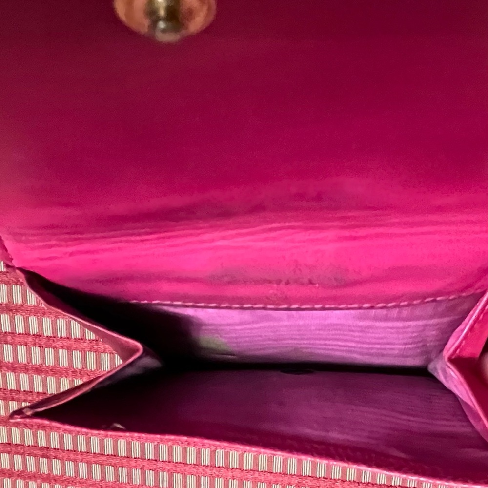 Vintage CHANEL Caviar Wallet, Rose - Picture 7 of 8